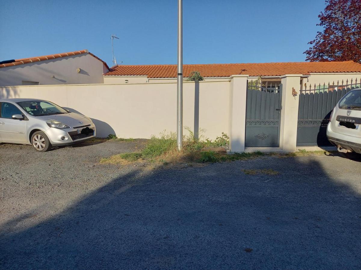 La Teranga Proche La Rochelle Lägenhet Nuaille-d'Aunis Exteriör bild
